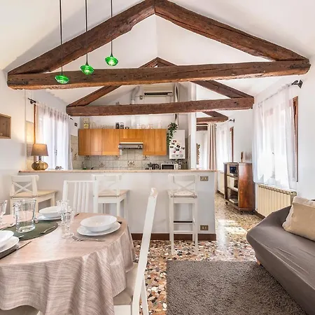 Colombina Like At 3 Bedrooms Fully Equipped Air Conditioned * Venice